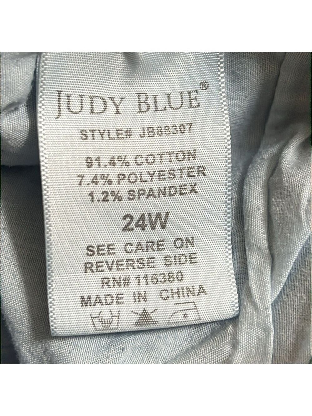 Judy Blue Distressed Button-Fly Skinny Jeans in Blue. 24W - Picture 11 of 12